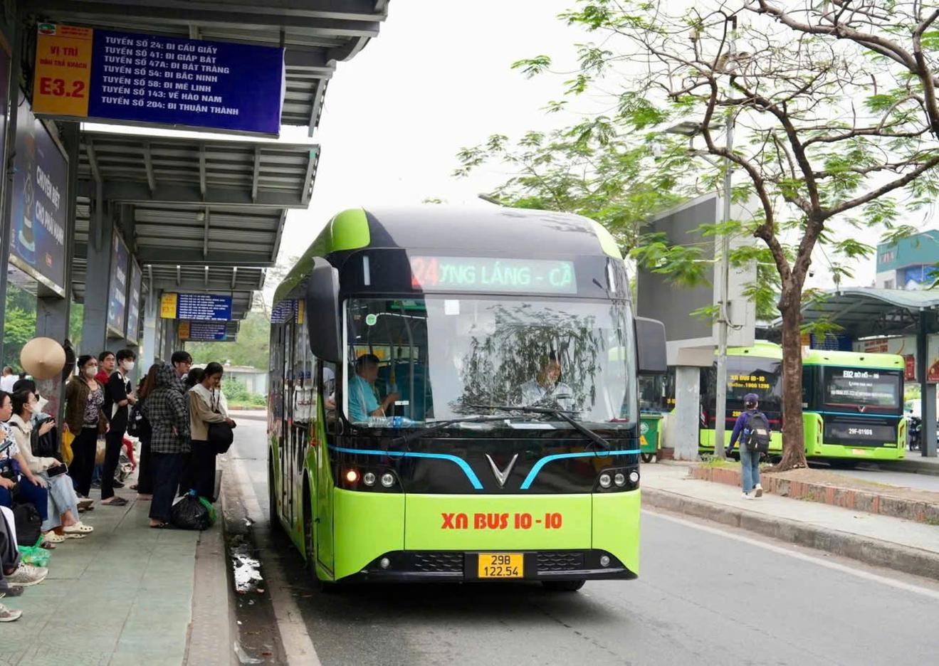 Tin tức nổi bật ngày 22/8: Tìm kiếm giải pháp đổi mới sáng tạo trong tiết kiệm năng lượng Tin tức nổi bật ngày 22/8: Tìm kiếm giải pháp đổi mới sáng tạo trong tiết kiệm năng lượng