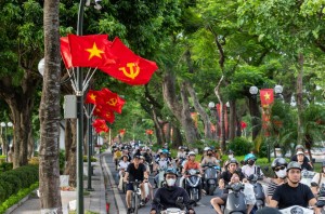 Hà Nội rực rỡ cờ hoa mừng ngày Quốc khánh 2/9