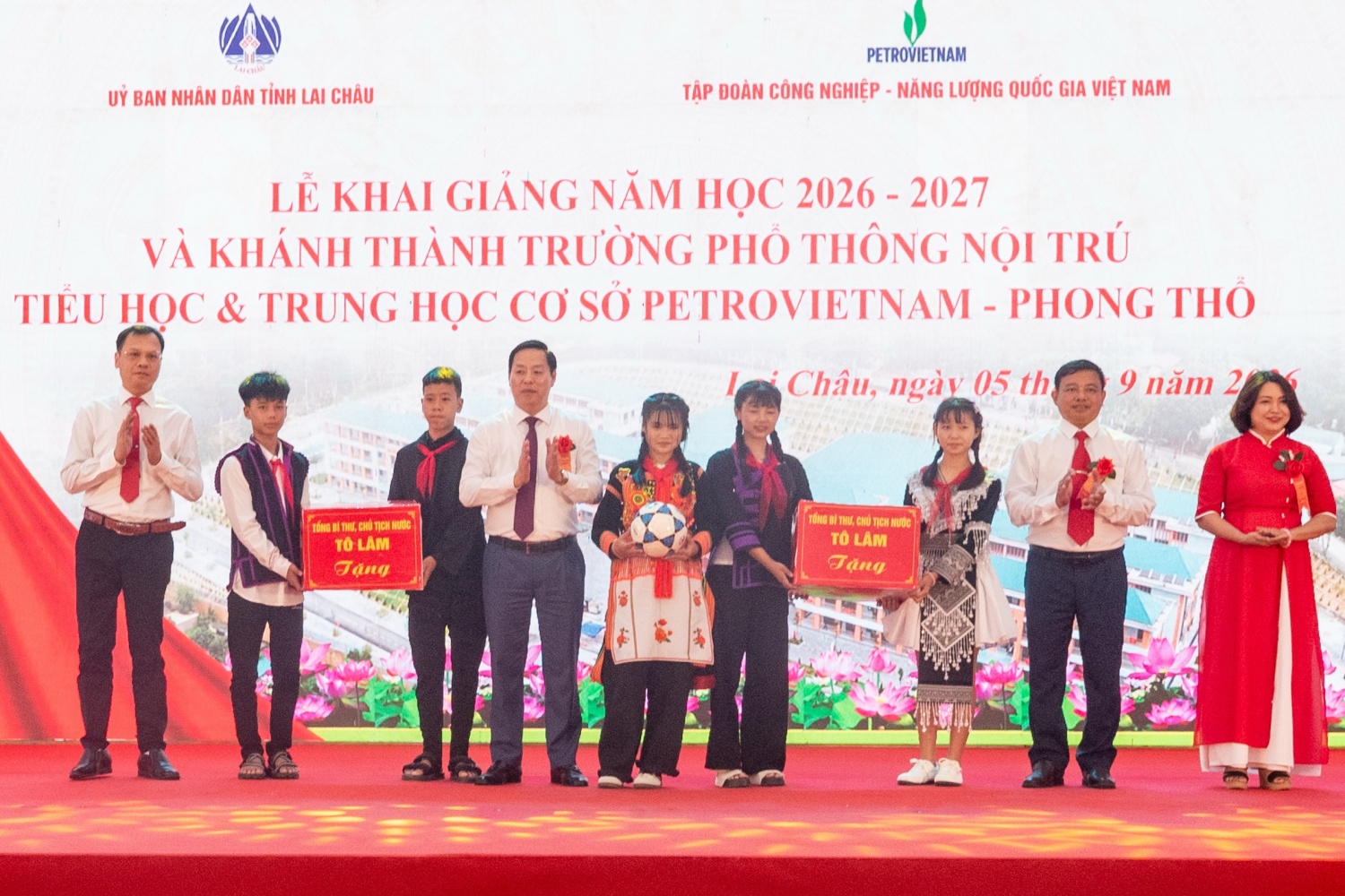 Khai giảng và khánh thành Trường PETROVIETNAM - Phong Thổ (Lai Châu): Điểm tựa cho ước mơ và khát vọng bay xa