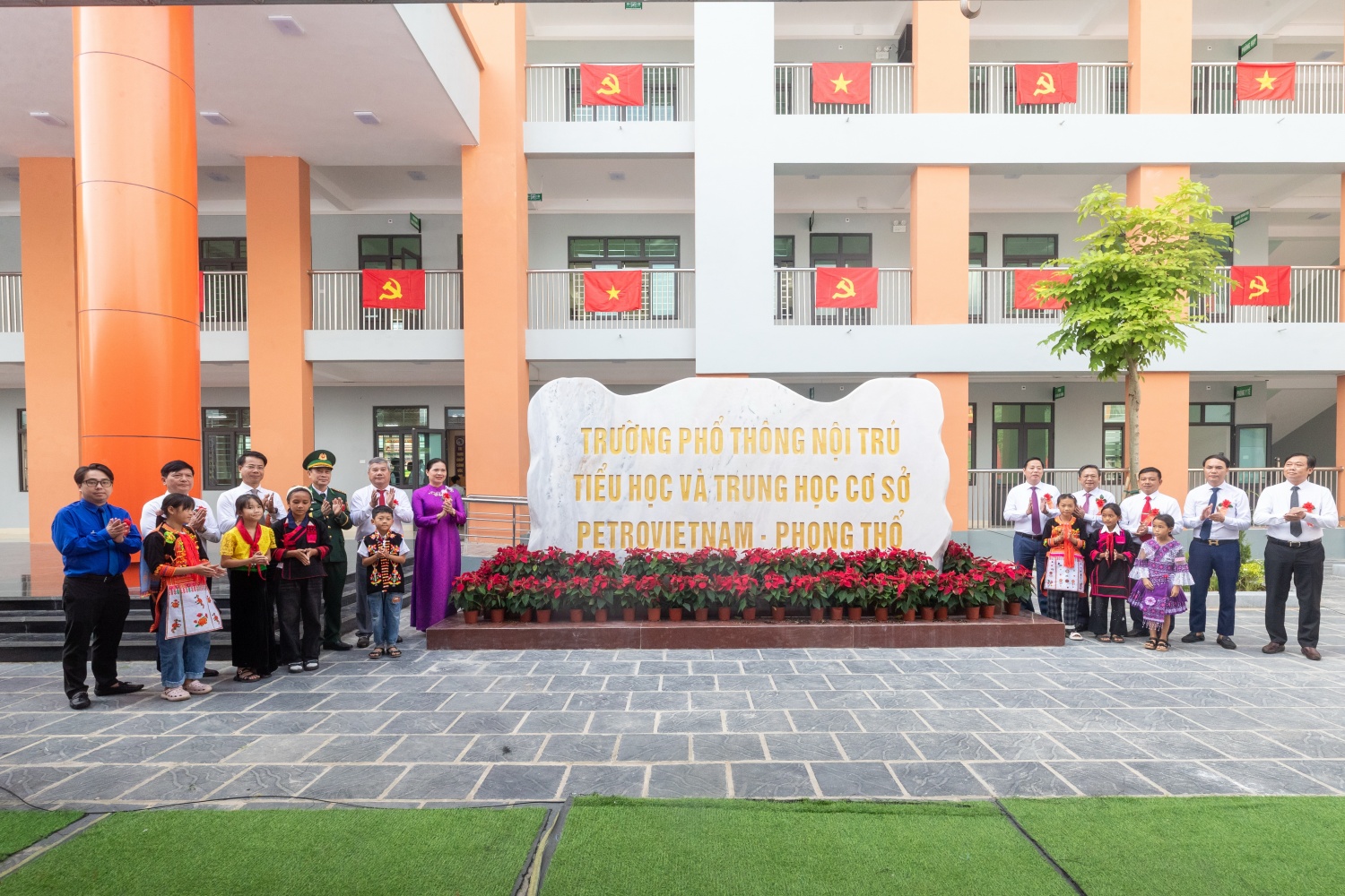 Khai giảng và khánh thành Trường PETROVIETNAM - Phong Thổ (Lai Châu): Điểm tựa cho ước mơ và khát vọng bay xa