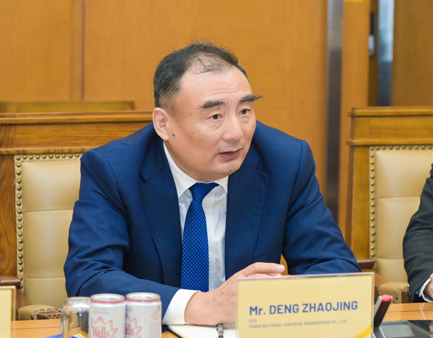 Ông Deng Zhaojing, Tổng Giám đốc CNCEC phát biểu tại buổi làm việc