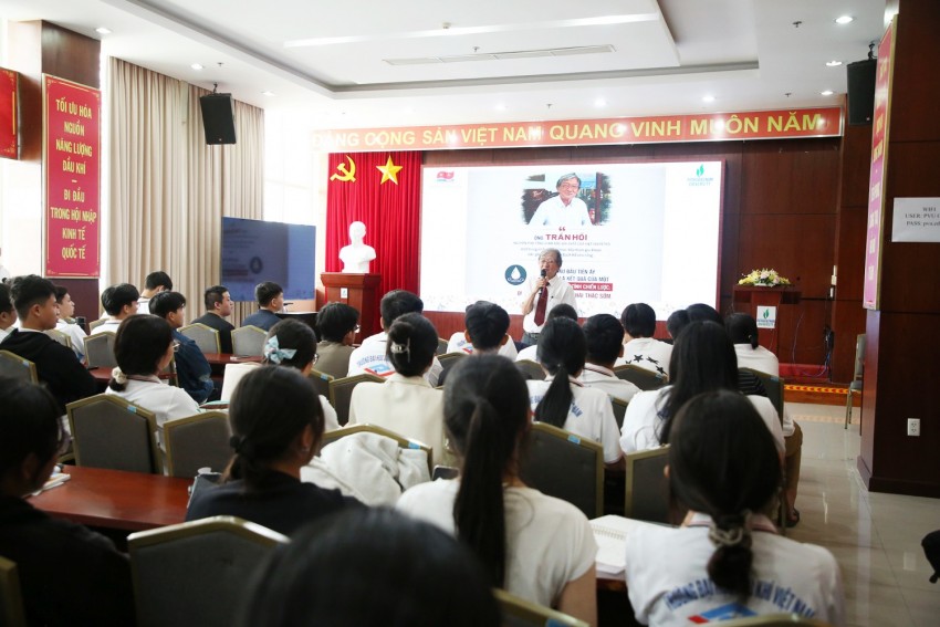 Truyền lửa đam mê, thắp sáng khát vọng cho thế hệ trẻ PVU