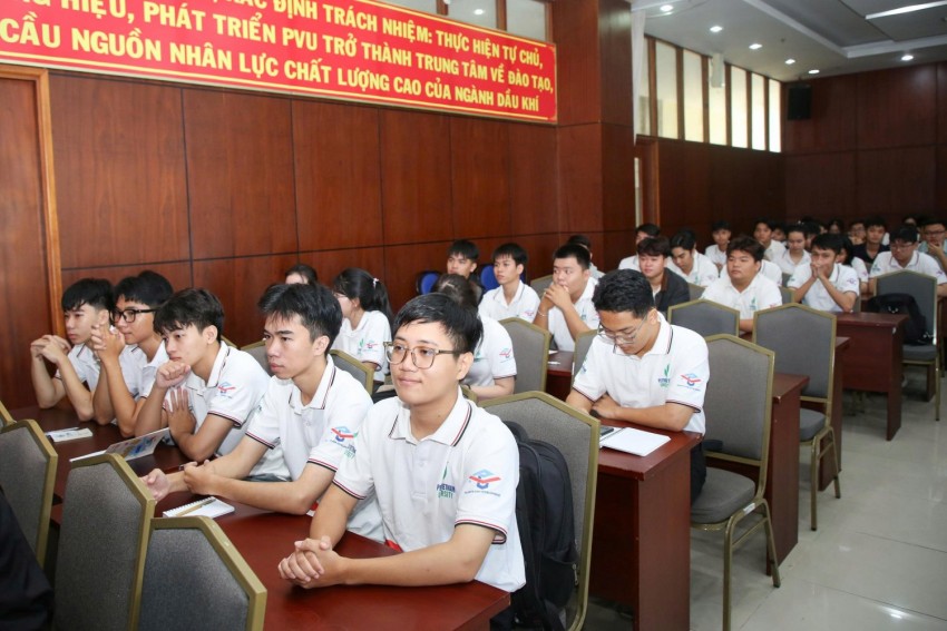 PVU tổ chức thành công buổi seminar chuyên đề “Vật liệu tiên tiến từ chất thải công nghiệp, hướng đi cho ngành Lọc – Hóa dầu” Chế tạo vật liệu tiên tiến từ chất thải công nghiệp - Hướng đi cho ngành lọc hóa dầu