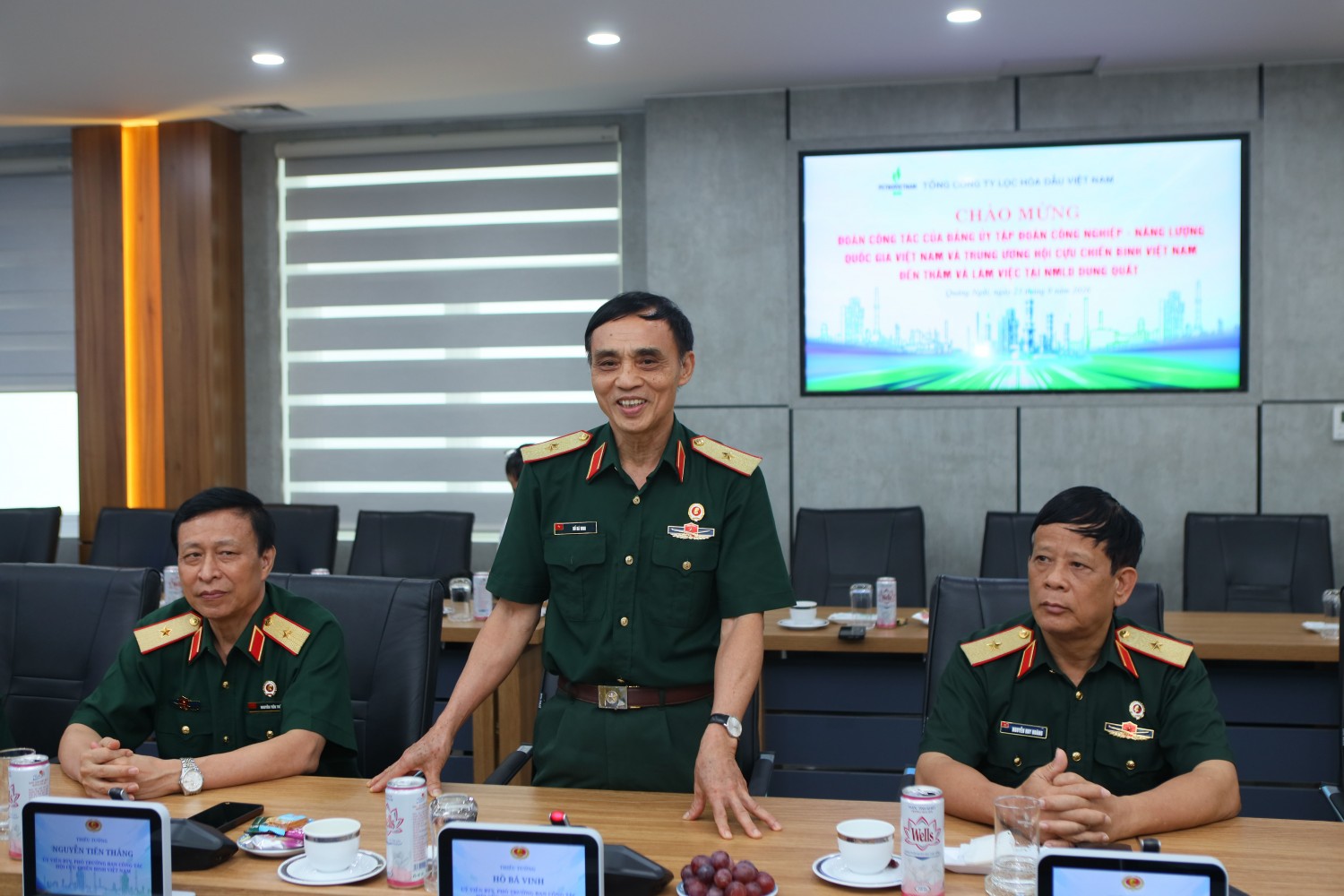 Đồng chí Hồ Bá Vinh – Ủy viên Ban Thường vụ, Phó Trưởng ban Công tác Hội CCB Việt Nam đề nghị Hội CCB PETROVIETNAM và Hội CCB BSR tiếp tục nêu cao phẩm chất “Bộ đội Cụ Hồ”, tiếp tục lan toả tích cực các giá trị, phẩm chất cao đẹp của nguời lính. Cùng với 