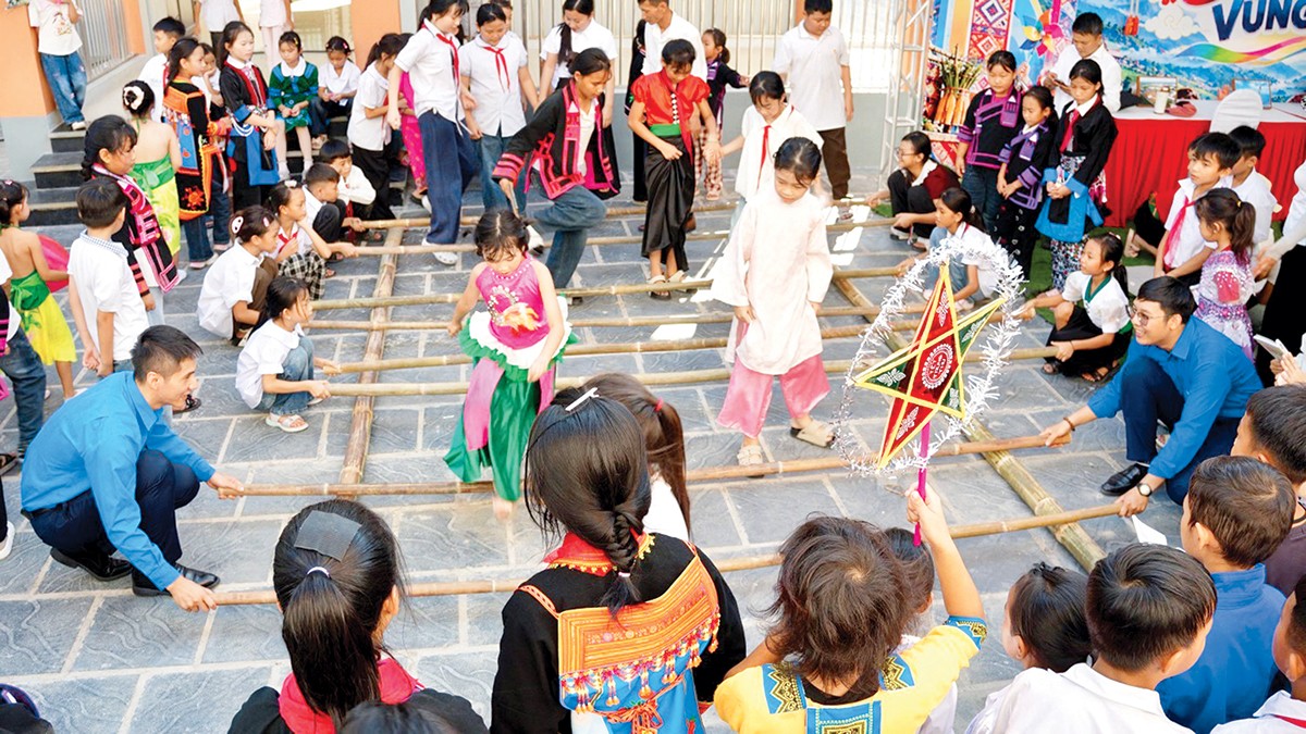 Thắp sáng những ước mơ nơi biên cương