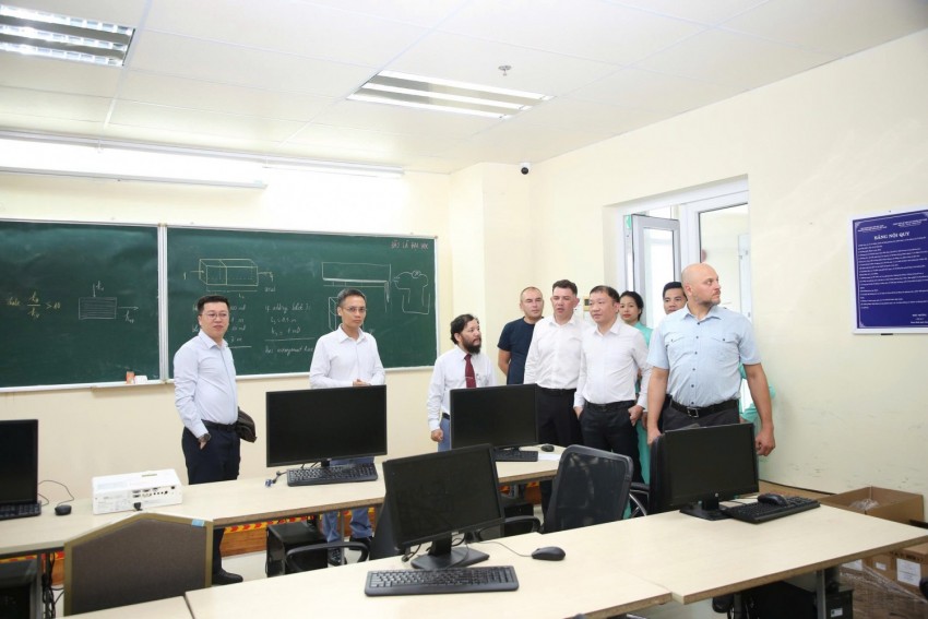 PVU và Vietsovpetro tăng cường hợp tác đào tạo, nghiên cứu khoa học