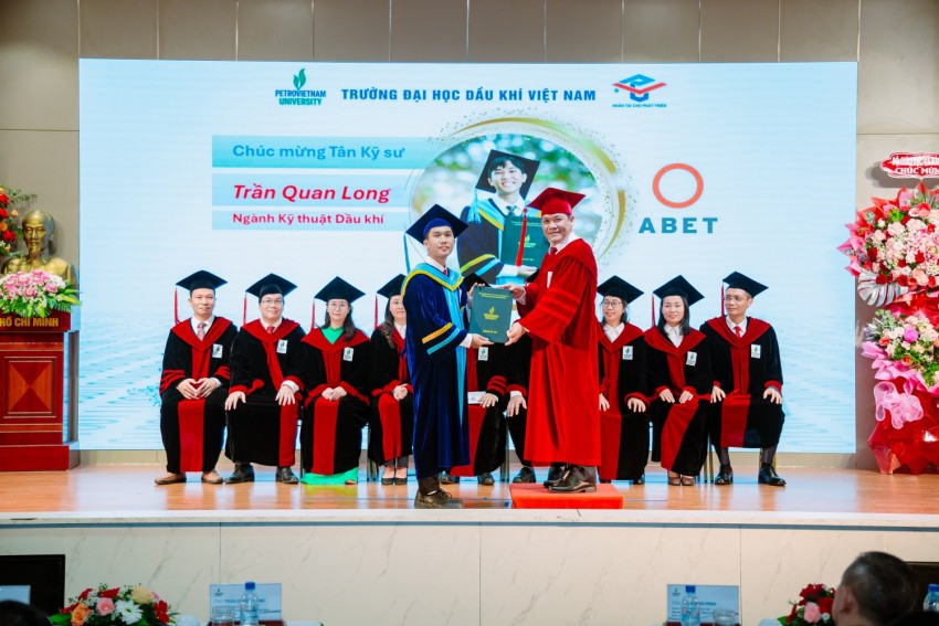 Tiếp nối di sản   Chắp cánh khát vọng