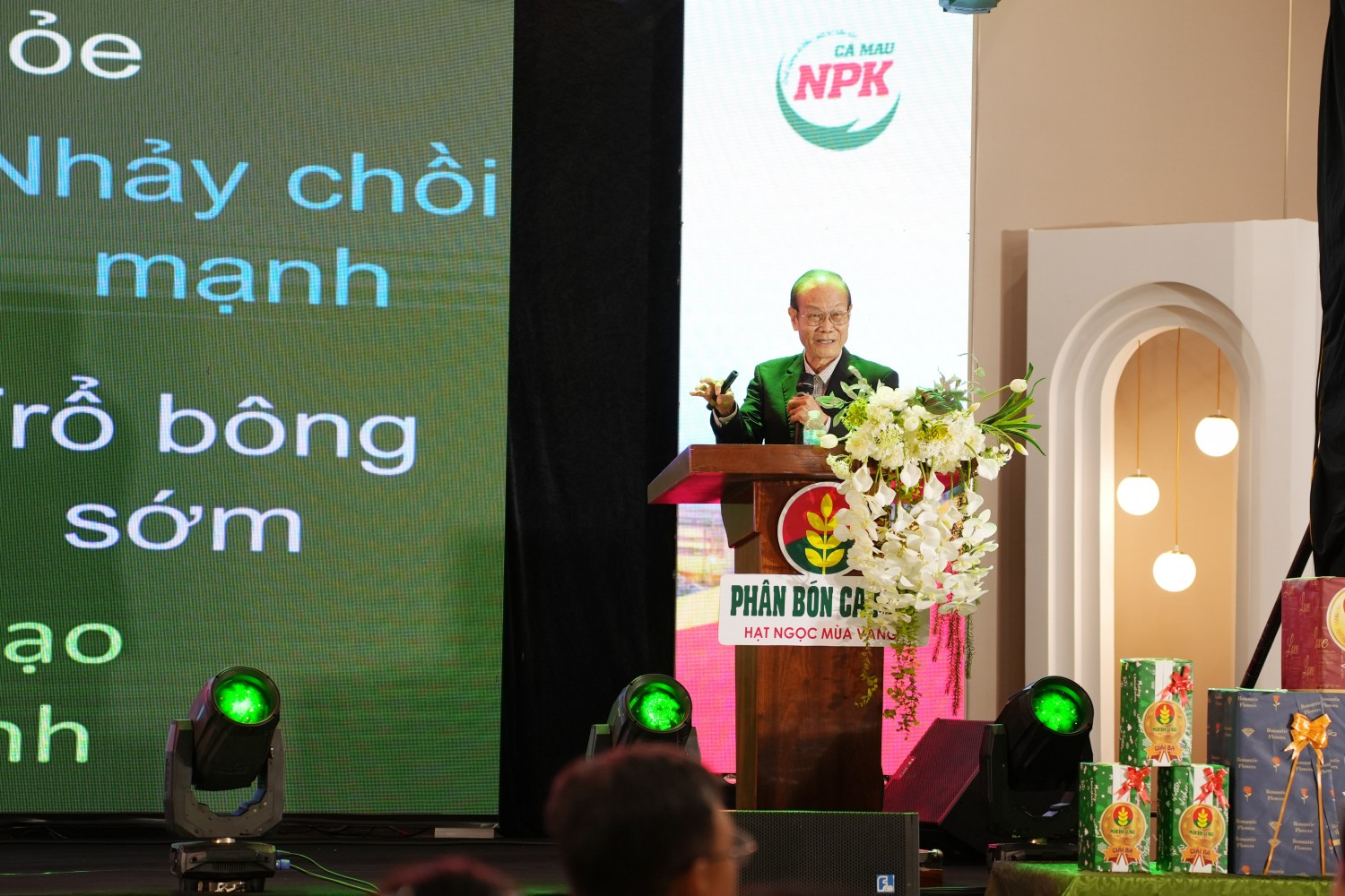 Phân bón Cà Mau: Hành trình khám phá nơi khởi nguồn những “Hạt ngọc mùa vàng” Phân bón Cà Mau: Hành trình khám phá nơi khởi nguồn những “Hạt ngọc mùa vàng”