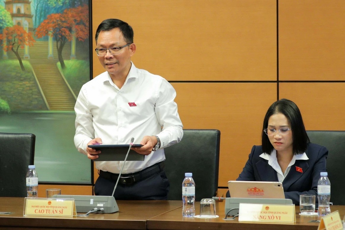 Đại biểu Quốc hội Cao Tuấn Sĩ đề xuất các giải pháp về an ninh năng lượng, dự trữ dầu thô
