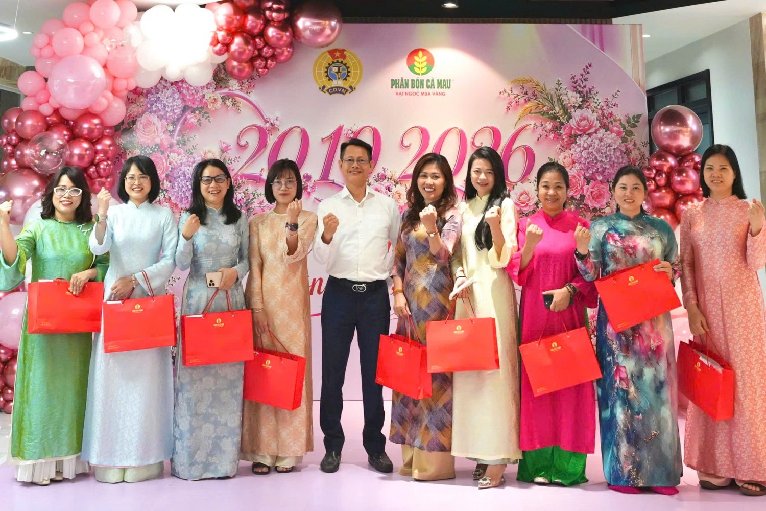 Phụ nữ PVCFC tự tin, tỏa sáng ngày Phụ nữ Việt Nam Phụ nữ PVCFC tự tin, tỏa sáng Ngày Phụ nữ Việt Nam