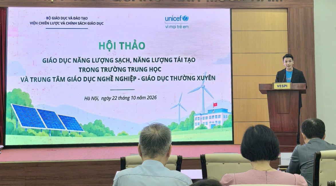 Chuyển đổi năng lượng bắt đầu từ giáo dục thế hệ trẻ