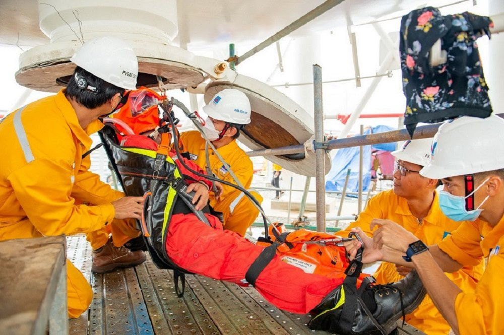 Petrovietnam: Bảo vệ môi trường gắn với văn hóa dầu khí được quán triệt sâu sắc k2-kcm-cuu-ho.jpg