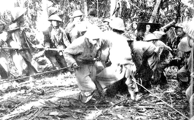 “Nhờ anh nói với cha mẹ em ở nhà: Em đã chiến đấu và hi sinh ở Điện Biên!” nho anh noi voi cha me em o nha em da chien dau va hi sinh o dien bien
