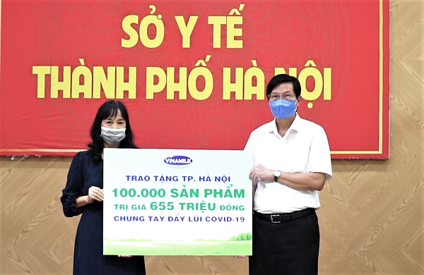 Vinamilk dành hơn 2 triệu sản phẩm dinh dưỡng hỗ trợ tuyến đầu chống dịch Covid-19