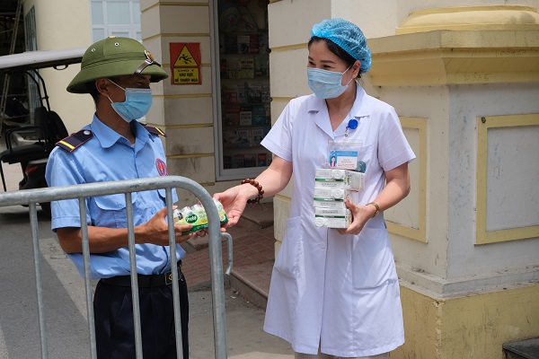 Vinamilk dành hơn 2 triệu sản phẩm dinh dưỡng hỗ trợ tuyến đầu chống dịch Covid-19