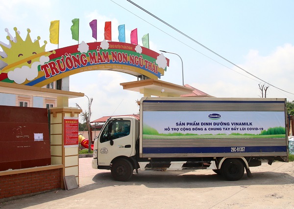 Vinamilk dành hơn 2 triệu sản phẩm dinh dưỡng hỗ trợ tuyến đầu chống dịch Covid-19