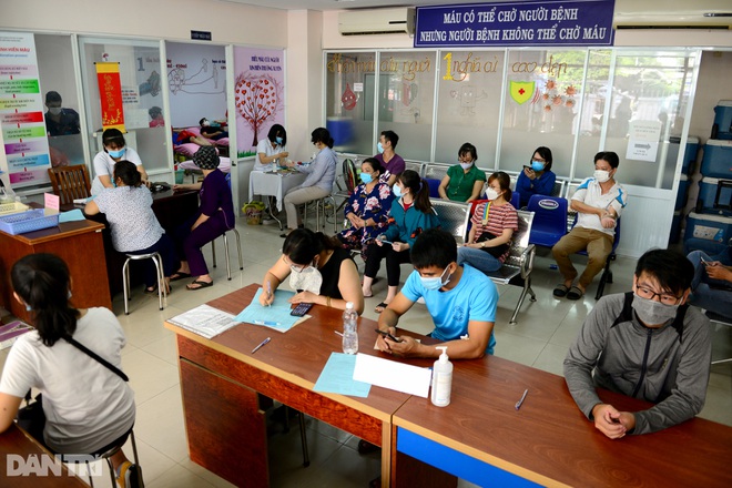 Hiến máu nhân đạo.jpg