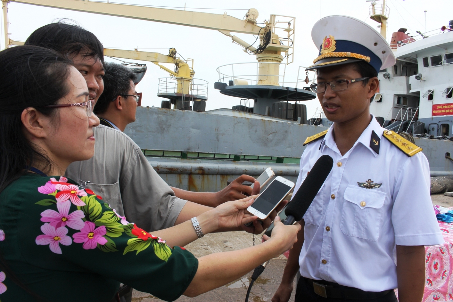 Làm báo ở nơi đầu sóng ngọn gió