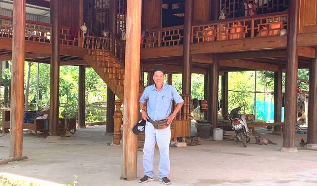 thuy dien hua na vien ngoc sang mien tay xu nghe