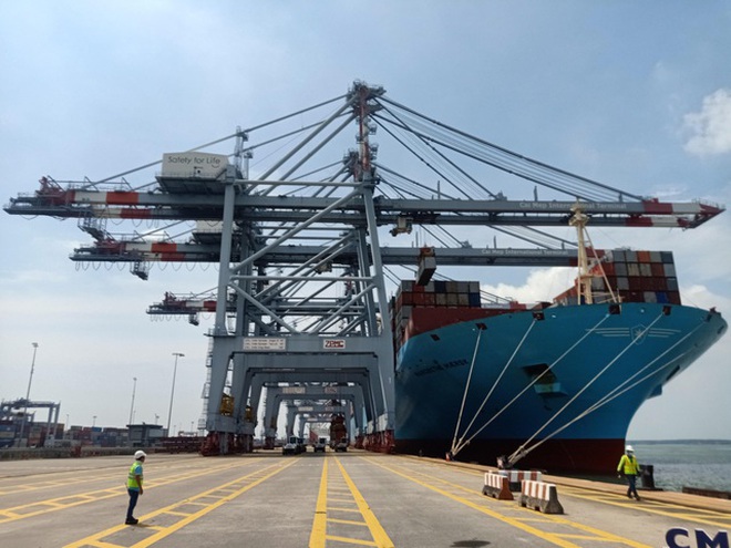 Nhiều tập đoàn hàng đầu thế giới đổ tiền kinh doanh cảng biển Việt Nam - 1