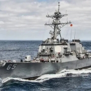 Mỹ xác nhận tàu khu trục USS Benfold đã vào Biển Đông