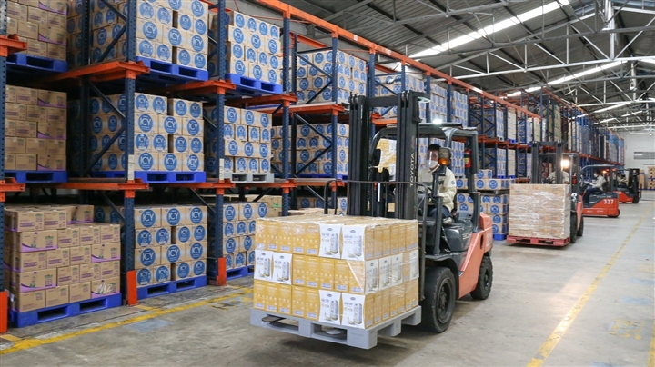 Vinamilk tiếp tục hỗ trợ tuyến đầu tại 50 bệnh viện trong thời gian cao điểm - 5