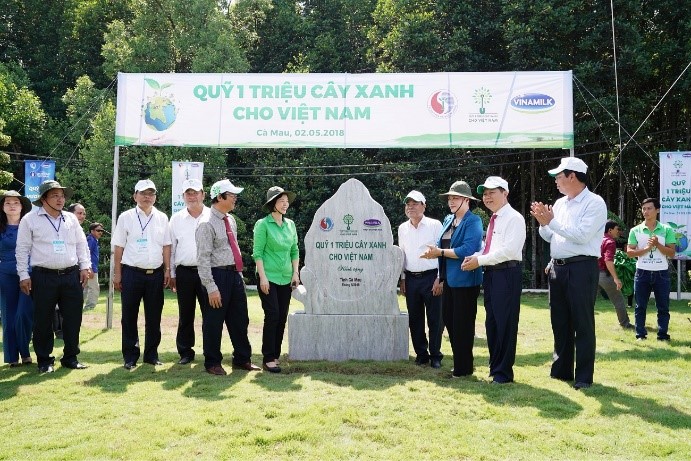 Vinamilk trồng cây tại các địa danh lịch sử mang lại giá trị tinh thần và lợi ích thiết thực 6