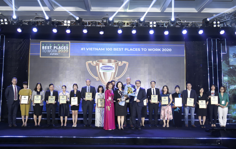 Vinamilk vững vàng vị trí dẫn đầu Top 100 doanh nghiệp bền vững Việt Nam năm 2020