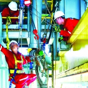 Tập đoàn Dầu khí Việt Nam: Một năm thắng lợi ngoạn mục
