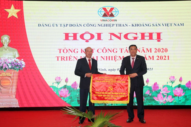Giữ nghiêm kỷ luật, kỷ cương