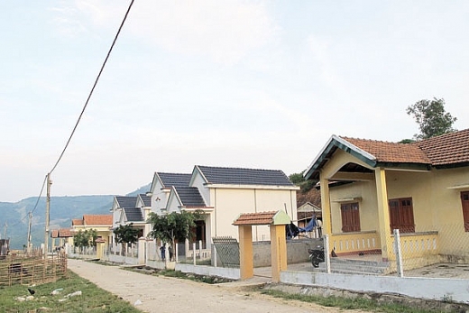 dakdrinh noi dong song phat sang