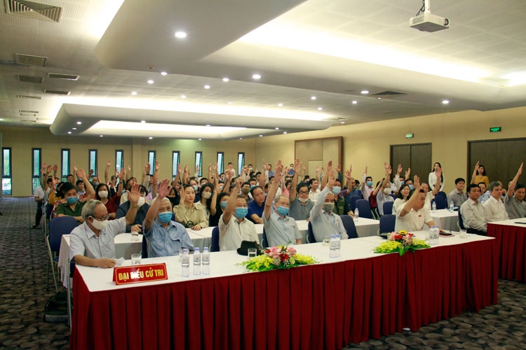 Người được cử tri tín nhiệm và giao trọng trách