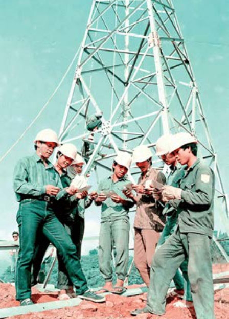 chuyen ve duong day 500kv huyen thoai ky 2