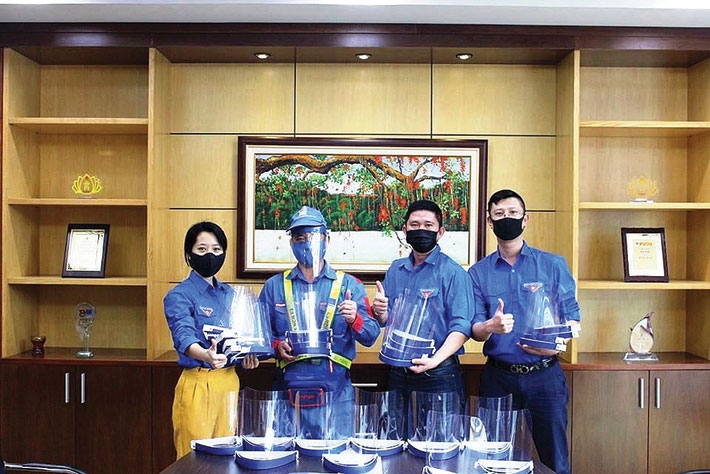 tuoi tre dau khi tien phong sang tao