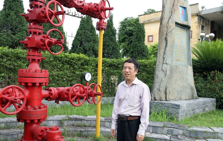 Nhớ về mốc son của ngành Dầu khí