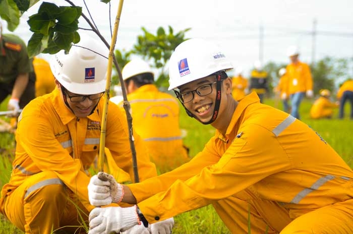 15 năm tỏa sáng thành công, gắn kết tình người