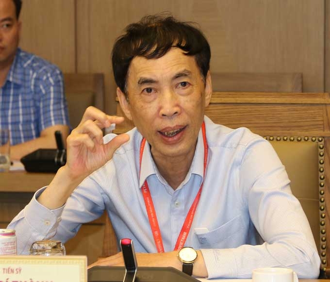 Tiếp cận thông tin kinh tế, tìm cơ hội đầu tư