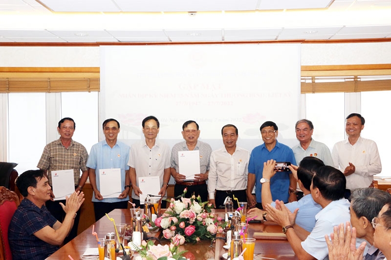 Cựu chiến binh dầu khí trong tháng 7 sâu nặng nghĩa tình