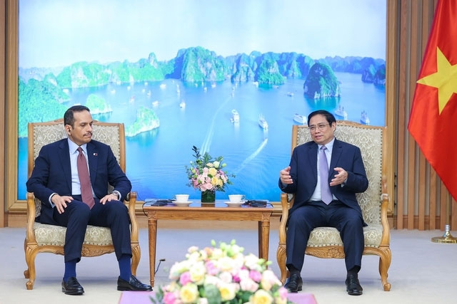 Thủ tướng đề nghị Qatar tăng cường hợp tác đầu tư vào công nghiệp dầu khí