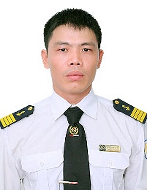 nhung nguoi bam tru giua bien khoi