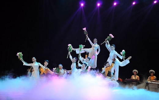Tour tham quan Nhà hát Lớn Hà Nội: Đắt hay rẻ? tour tham quan nha hat lon ha noi dat hay re