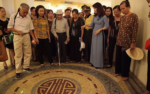 Tour tham quan Nhà hát Lớn Hà Nội: Đắt hay rẻ? tour tham quan nha hat lon ha noi dat hay re