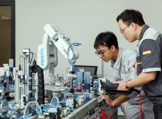Con đường mới để giải bài toán nhân lực Việt Con đường mới để giải bài toán nhân lực Việt