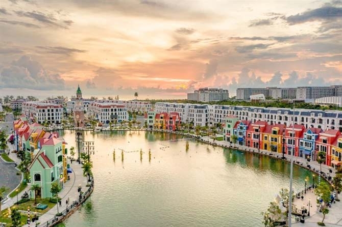 Thí điểm mở cửa Phú Quốc: Bài học từ mô hình 'Hộp cát Phuket'