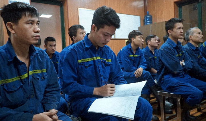 TKV hướng về miền Trung