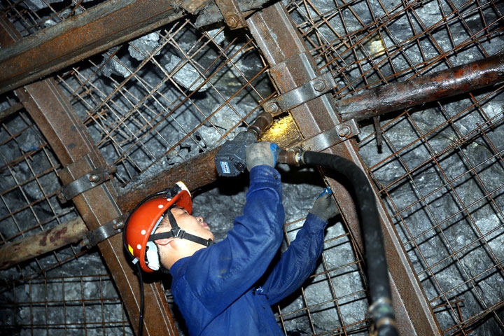 TKV hướng tới sản xuất hiện đại TKV hướng tới sản xuất hiện đại