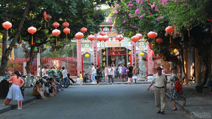 Người làm du lịch chờ Tết Người làm du lịch chờ Tết