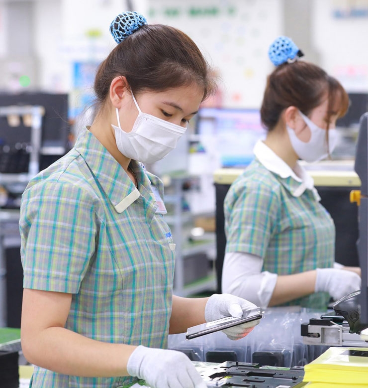 Xuất nhập khẩu đảo chiều ngoạn mục