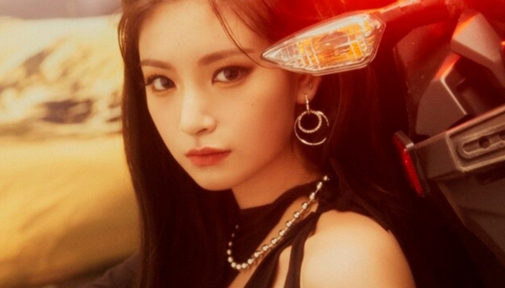 Tổng hợp sao Hàn tuần qua (10/1 - 16/1/2022): IU tái hợp Lee Do Hyun tại Golden Disc Awards 2022 Tổng hợp sao Hàn tuần qua (10/1 - 16/1/2022): IU tái hợp Lee Do Hyun tại Golden Disc Awards 2022