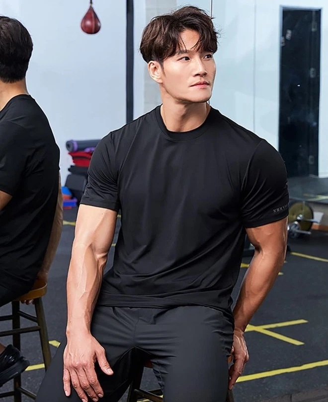 Sao Hàn ngày 11/2/2022: Cặp đôi “Hạ cánh nơi anh” Hyun Bin và Son Ye Jin thông báo kết hôn Sao Hàn ngày 11/2/2022: Cặp đôi “Hạ cánh nơi anh” Hyun Bin và Son Ye Jin thông báo kết hôn